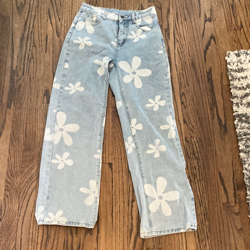 shein flower jeans, size xs, light denim and white